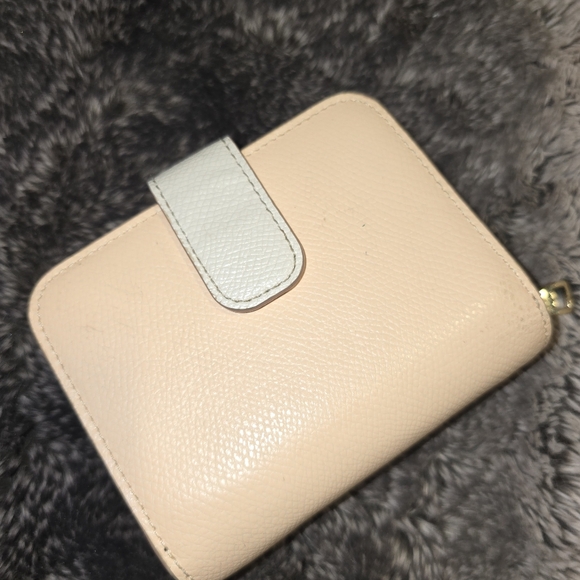 Coach Snap Fold Wallet - Picture 2 of 5